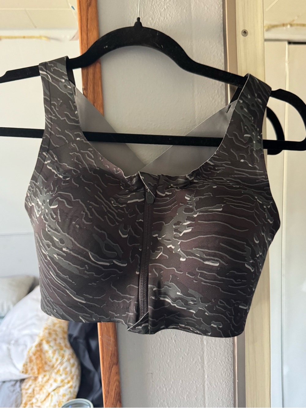 Lululemon Enlite Bra *Zip Front